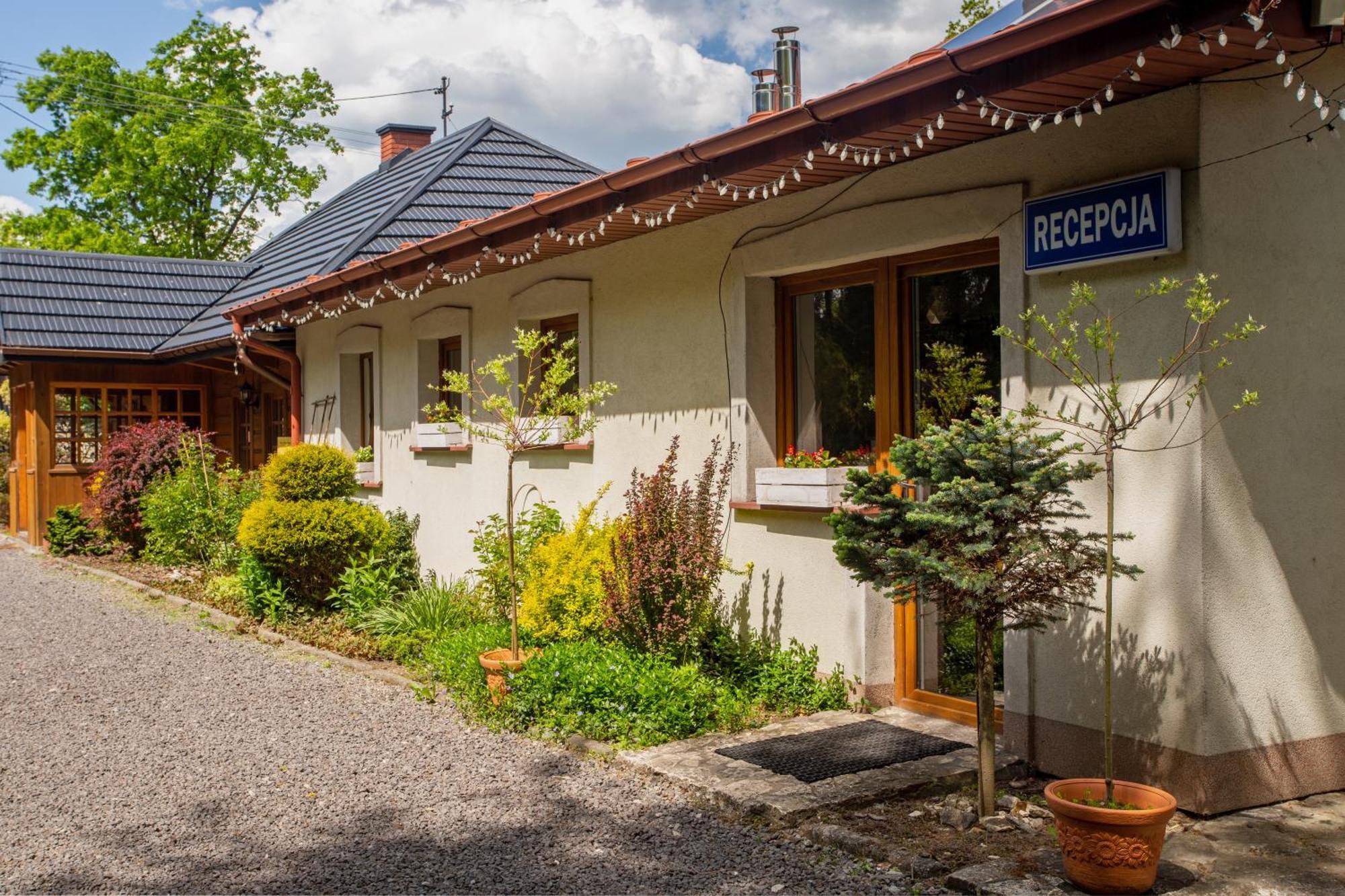 Noclegi Pod Debem U Jakuba Niepolomice Exterior photo