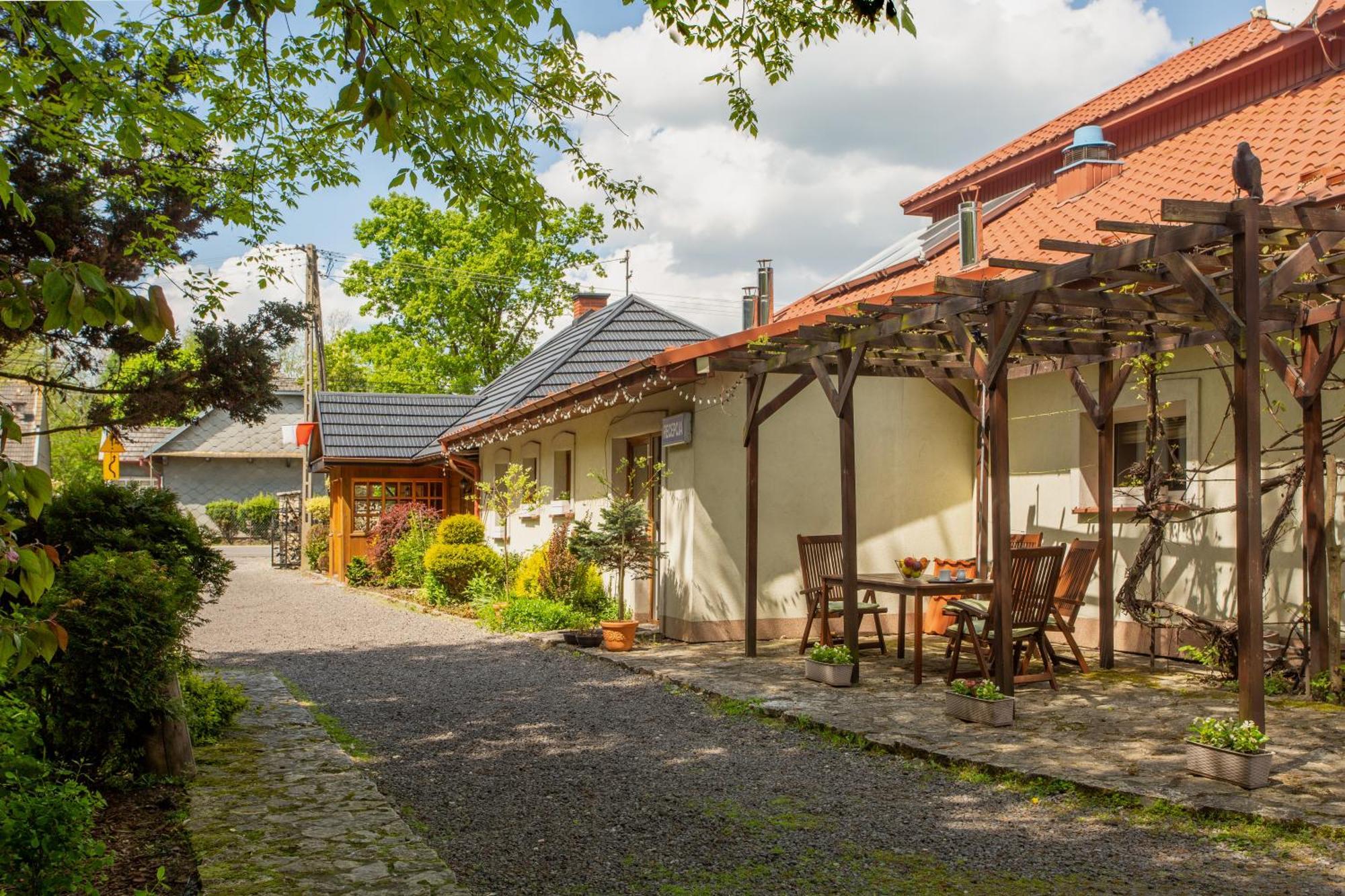 Noclegi Pod Debem U Jakuba Niepolomice Exterior photo